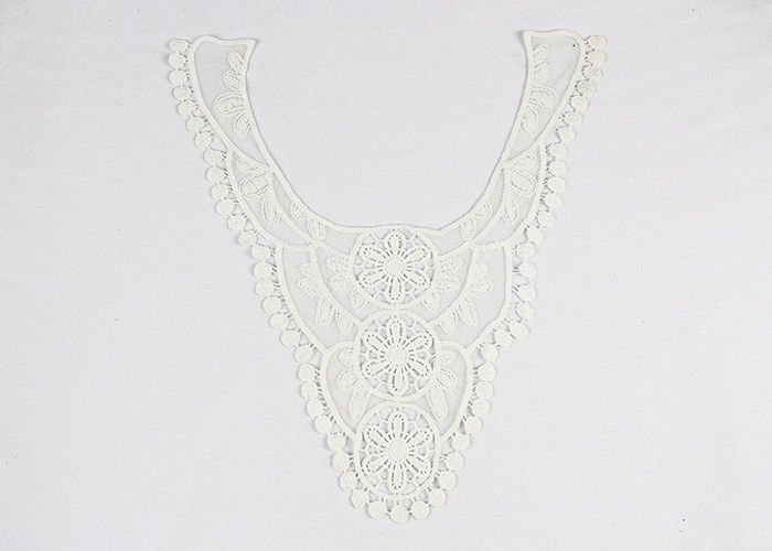 White Lace Flower Appliques Collar With Cotton Water Soluble Nylon Embroidered
